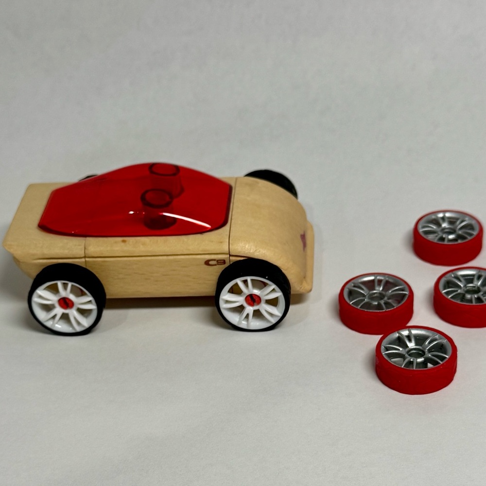 Calello Authentic Automoblox Wooden Toy Car 2010 Heirloom Quality - Picture 8 of 10